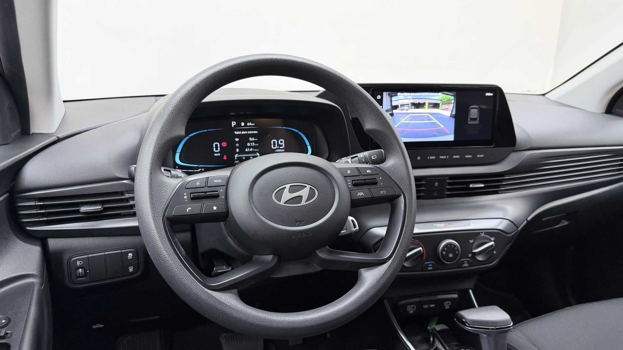 HYUNDAI BAYON 11
